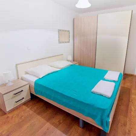 Bosankic Apartment *